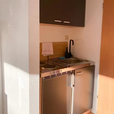 Rhein Neuss-duesseldorf Messe Apartment